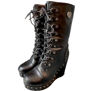 Milwaukee boots 👢